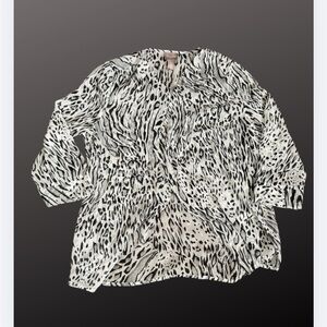 Lightweight Animal Print Women's Blouse - Black & White